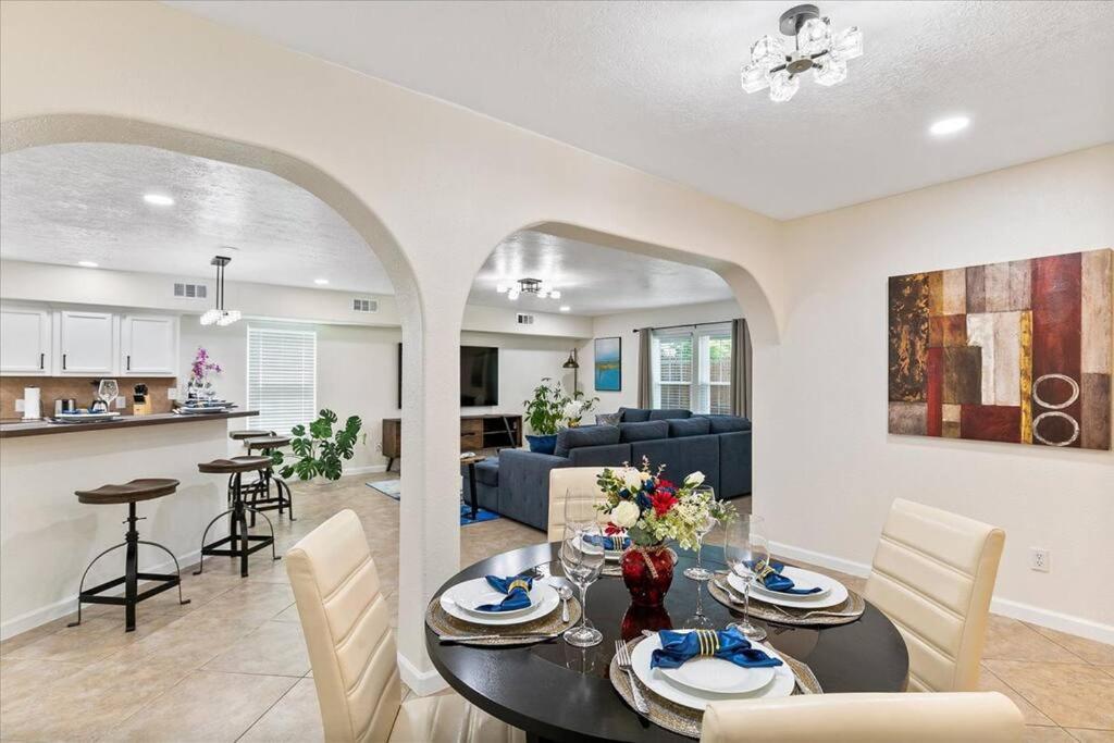 Lucky House - Tranquility In The Middle Of Houston - Tv In Every Room - 300 M2 Luaran gambar
