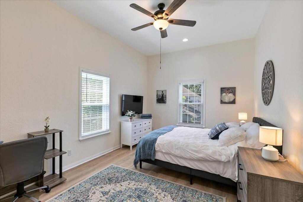 Lucky House - Tranquility In The Middle Of Houston - Tv In Every Room - 300 M2 Luaran gambar