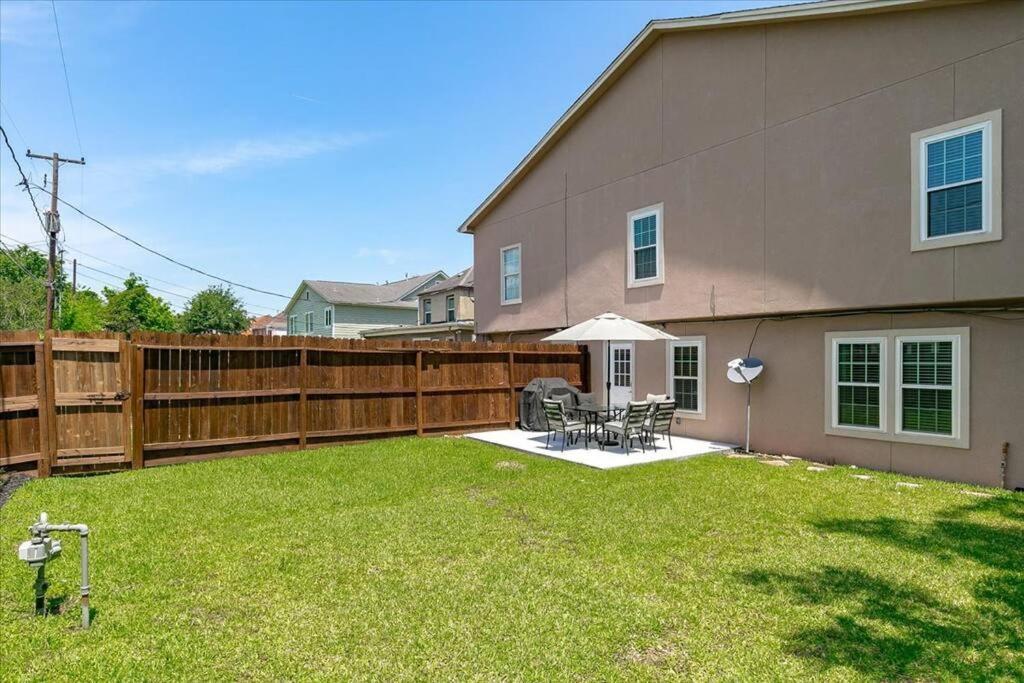 Lucky House - Tranquility In The Middle Of Houston - Tv In Every Room - 300 M2 Luaran gambar